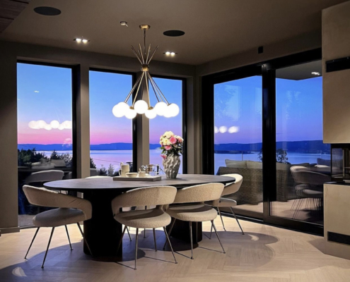 drømmehus blir virkelighet - bilde av en spisestue med fin utsikt over vann og solnedgang